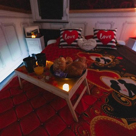 Bulle D'Amour , Une Nuit En Amoureux Thann Exterior photo