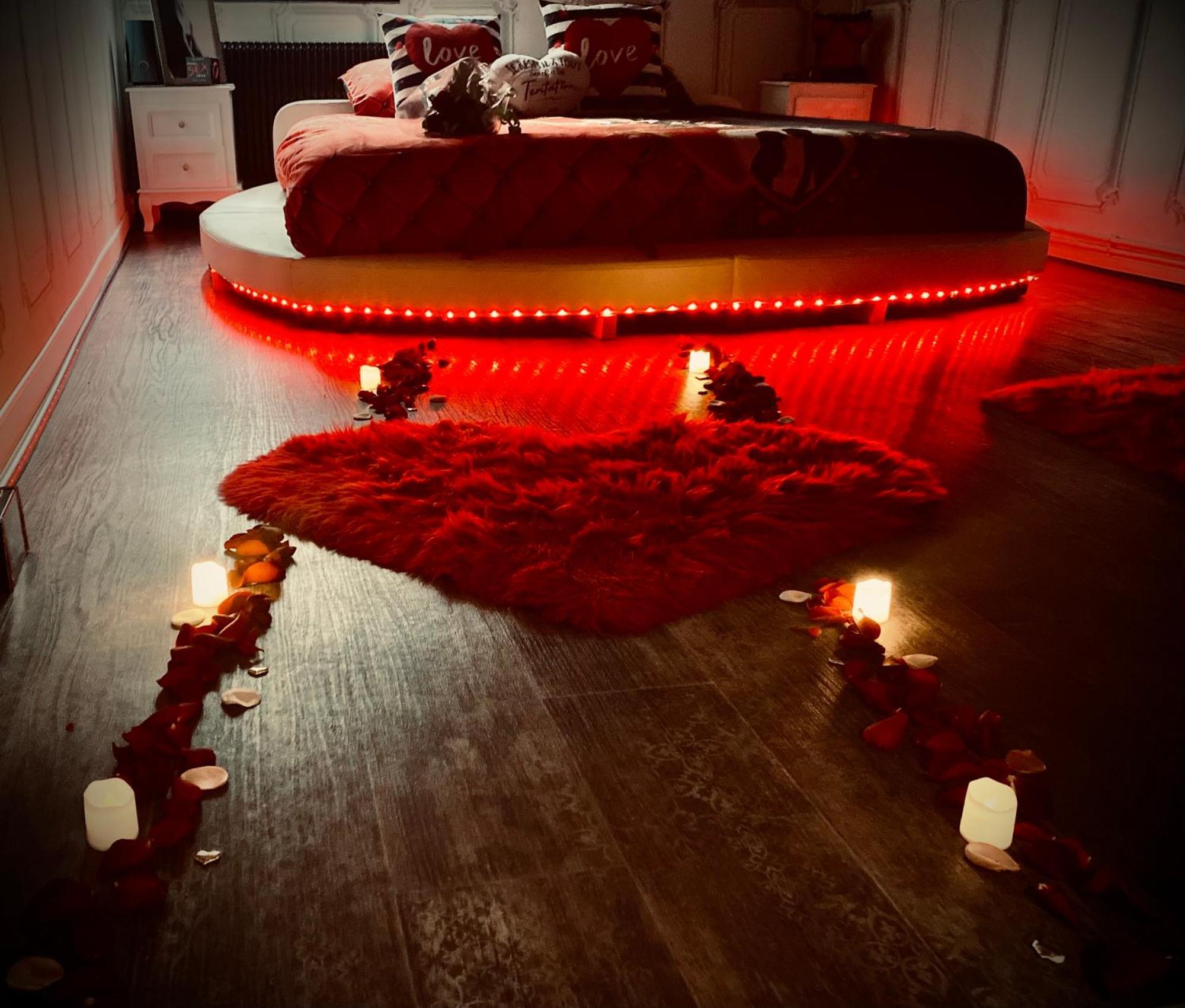 Bulle D'Amour , Une Nuit En Amoureux Thann Exterior photo